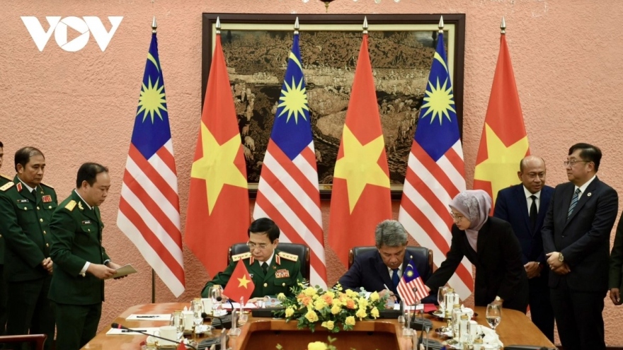 Malaysia, Vietnam sign MoU on bilateral defence cooperation